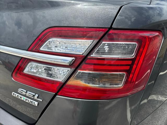 2015 Ford Taurus SEL