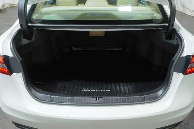 2016 Toyota Avalon Limited