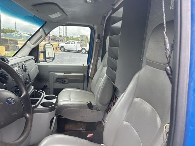 2016 Ford E-350 Cutaway Base