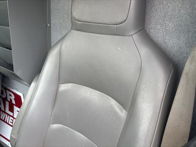 2016 Ford E-350 Cutaway Base