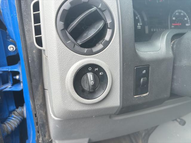 2016 Ford E-350 Cutaway Base