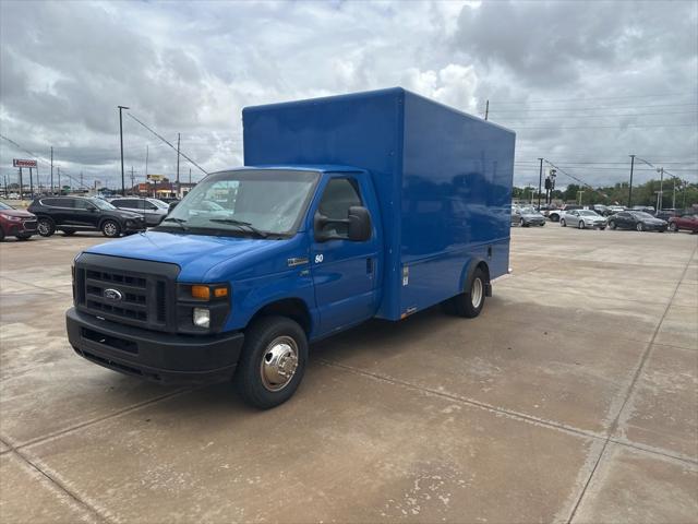 2016 Ford E-350 Cutaway Base