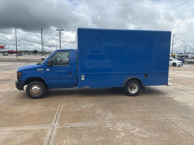 2016 Ford E-350 Cutaway Base