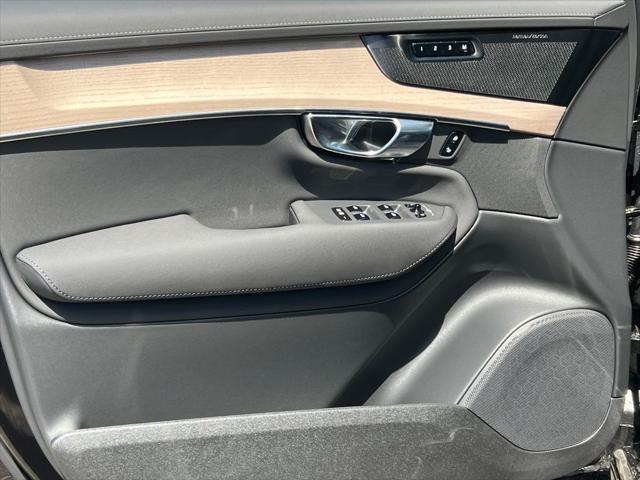 2026 Volvo XC90 Plus, B6 AWD Gas (mild hybrid), Gasoline, Bright, 7 Seats