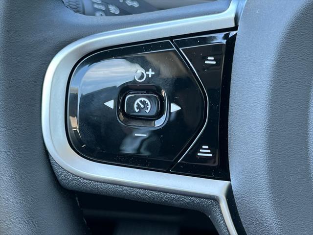 2026 Volvo XC90 Plus, B6 AWD Gas (mild hybrid), Gasoline, Bright, 7 Seats