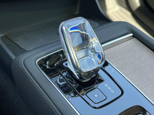 2026 Volvo XC90 Plus, B6 AWD Gas (mild hybrid), Gasoline, Bright, 7 Seats