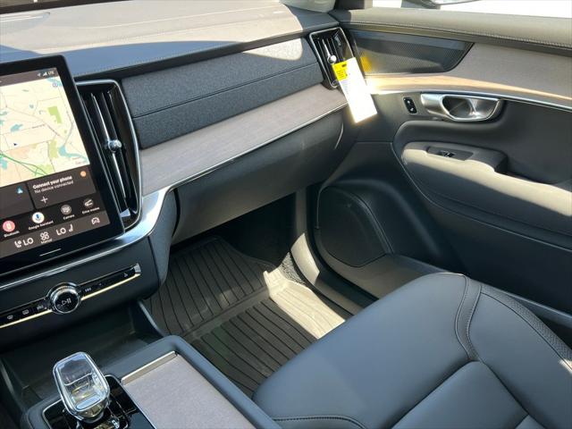 2026 Volvo XC90 Plus, B6 AWD Gas (mild hybrid), Gasoline, Bright, 7 Seats