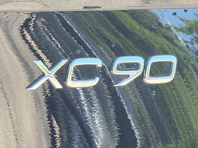 2026 Volvo XC90 Plus, B6 AWD Gas (mild hybrid), Gasoline, Bright, 7 Seats