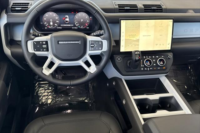 2026 Land Rover Defender P400 X-Dynamic SE