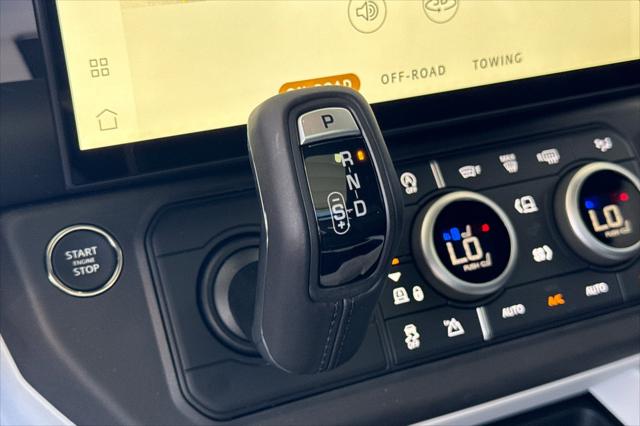 2026 Land Rover Defender P400 X-Dynamic SE