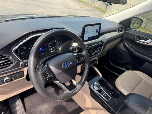 2021 Ford Escape SEL Hybrid