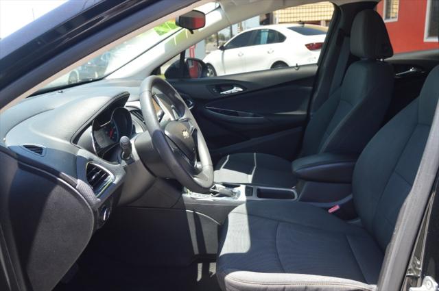 2018 Chevrolet Cruze LS Auto