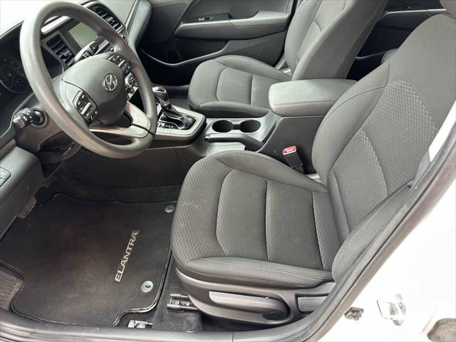 2020 Hyundai Elantra SE