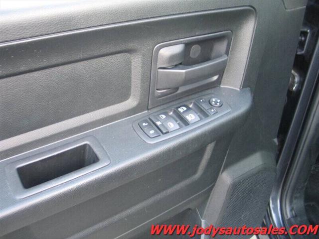 2017 Ram 1500 Tradesman Crew Cab 4x4 5'7" Box