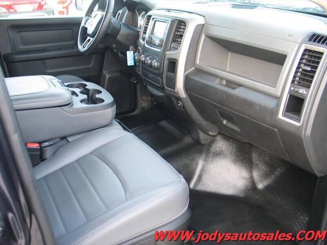 2017 Ram 1500 Tradesman Crew Cab 4x4 5'7" Box