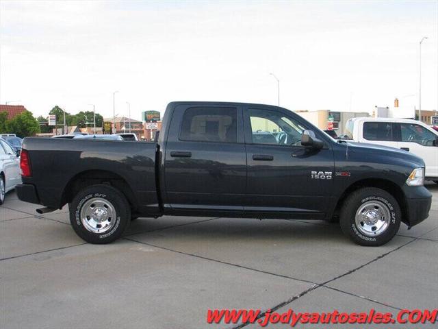 2017 Ram 1500 Tradesman Crew Cab 4x4 5'7" Box