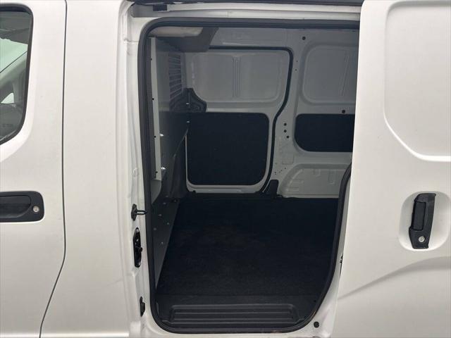 2017 Nissan NV200 SV
