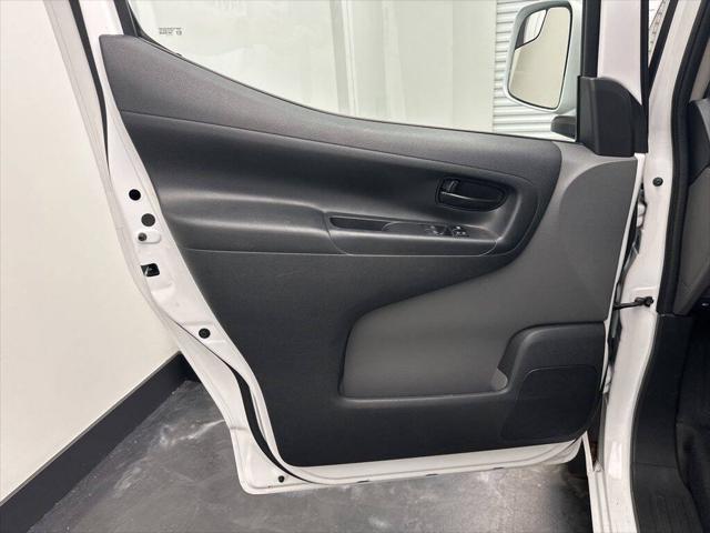 2017 Nissan NV200 SV