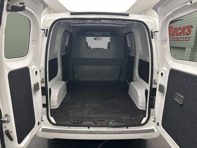 2017 Nissan NV200 SV