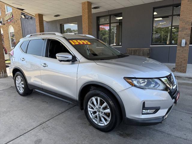 2018 Nissan Rogue SV for sale in Milwaukee, WI