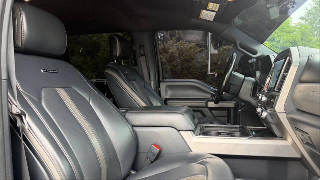2022 Ford F-450 Platinum