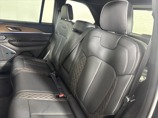 2026 Jeep Grand Cherokee Summit 4x4