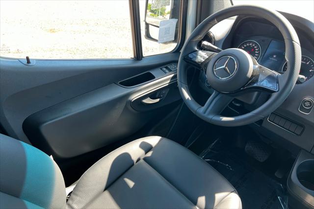 2025 Mercedes-Benz Sprinter 2500 Standard Roof 4-Cyl Diesel