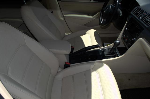 2015 Volkswagen Passat 1.8T Limited Edition