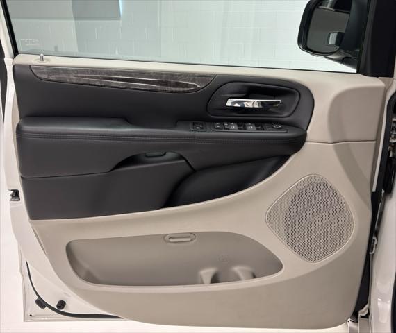 2011 Dodge Grand Caravan Crew