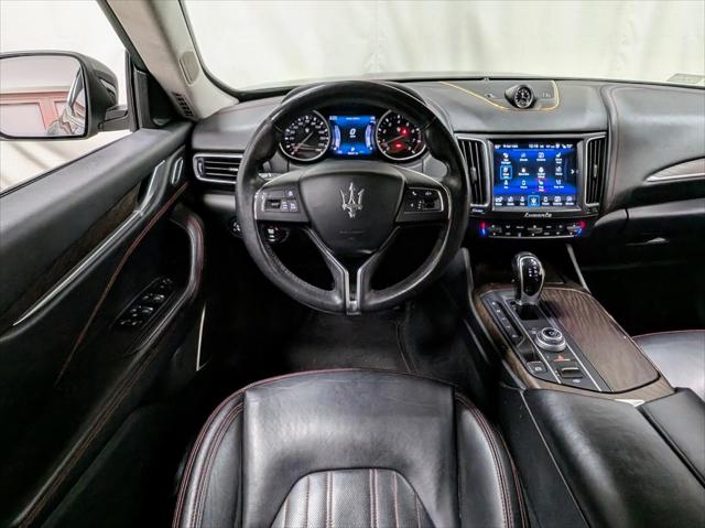 2017 Maserati Levante AWD , LUXURY PKG , STELLAR!
