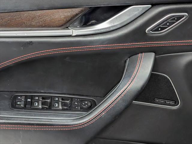 2017 Maserati Levante AWD , LUXURY PKG , STELLAR!