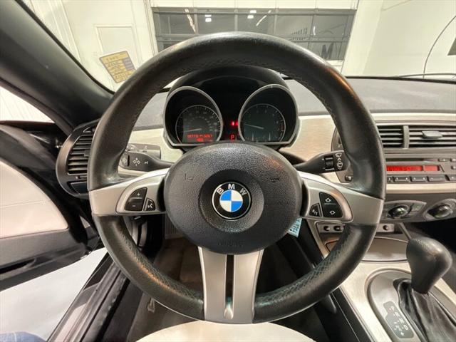2004 BMW Z4 2.5i