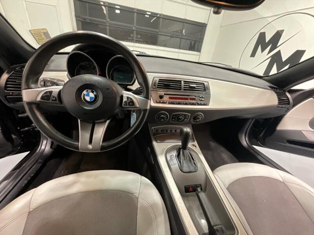 2004 BMW Z4 2.5i