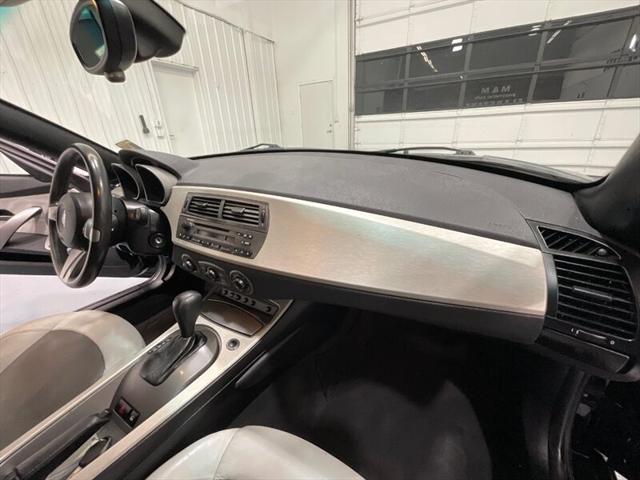 2004 BMW Z4 2.5i