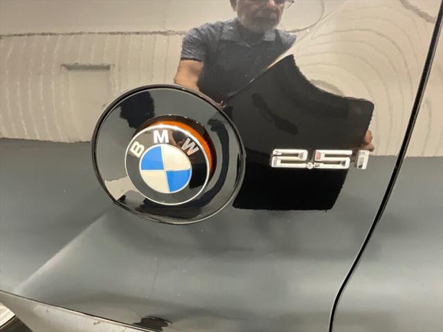 2004 BMW Z4 2.5i