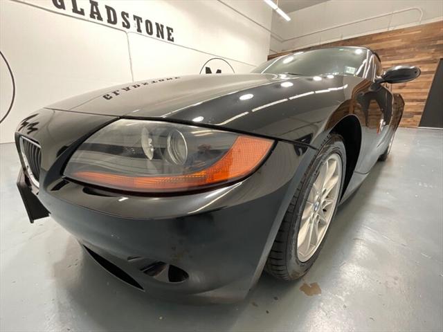2004 BMW Z4 2.5i