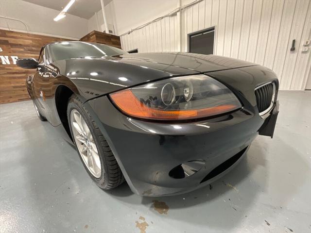 2004 BMW Z4 2.5i