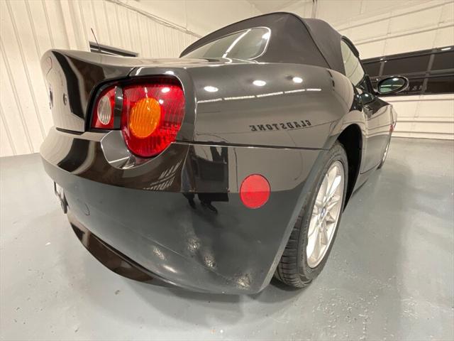 2004 BMW Z4 2.5i