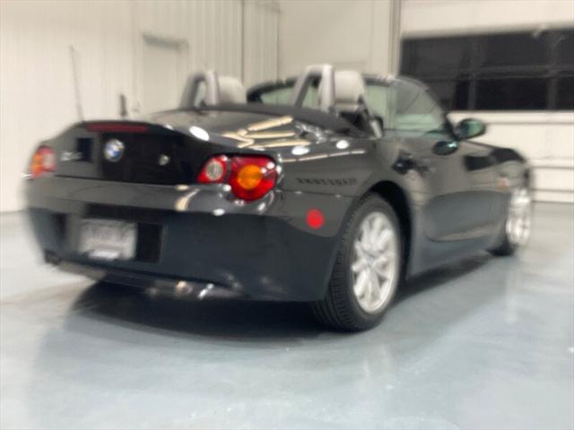 2004 BMW Z4 2.5i