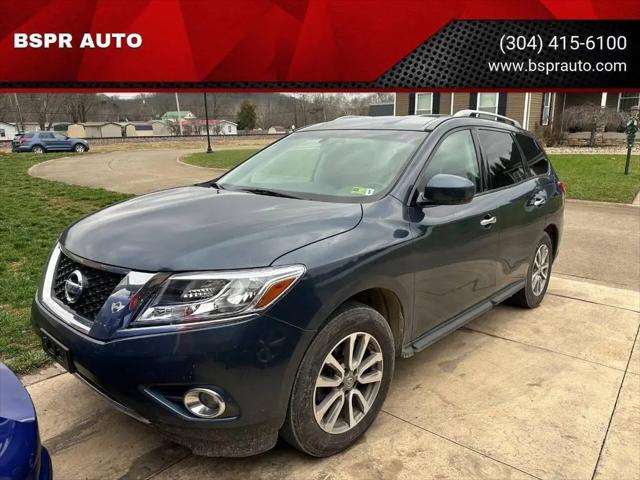2015 Nissan Pathfinder SV for sale in Red House, WV