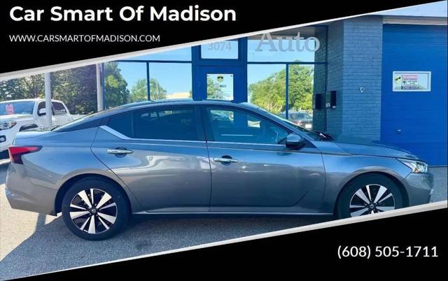 2022 Nissan Altima SV FWD for sale in Madison, WI