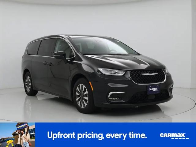 2023 Chrysler Pacifica Hybrid Touring L for sale in Charlottesville, VA