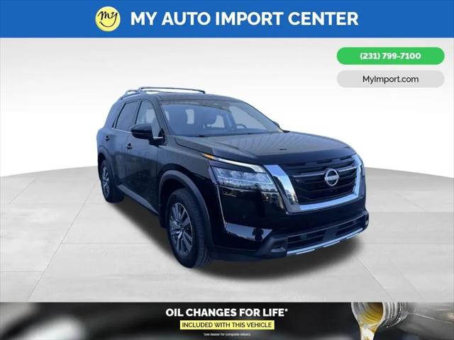 2024 Nissan Pathfinder SL 4WD for sale in Muskegon, MI