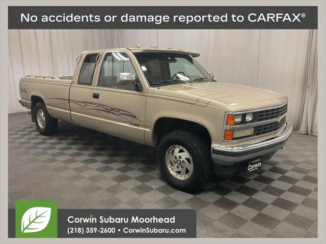 1989 Chevrolet 1/2 Ton Pickup Scottsdale for sale in Moorhead, MN