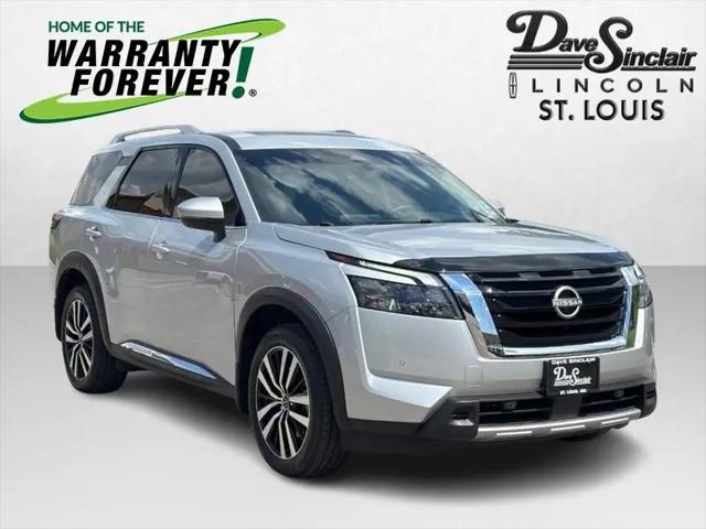 2025 Nissan Pathfinder Platinum 4WD for sale in Ballwin, MO