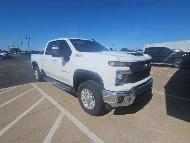 2024 Chevrolet Silverado 2500HD 4WD Crew Cab Standard Bed LT for sale in Galesburg, IL