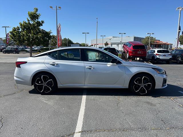 2023 Nissan Altima SR FWD