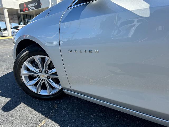 2022 Chevrolet Malibu FWD LT