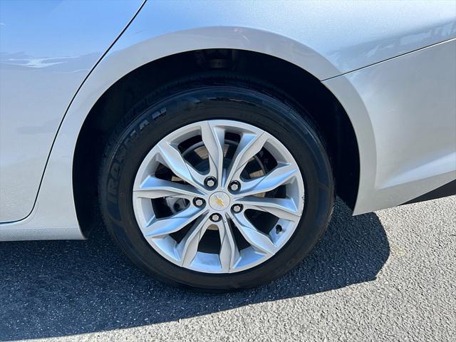 2022 Chevrolet Malibu FWD LT