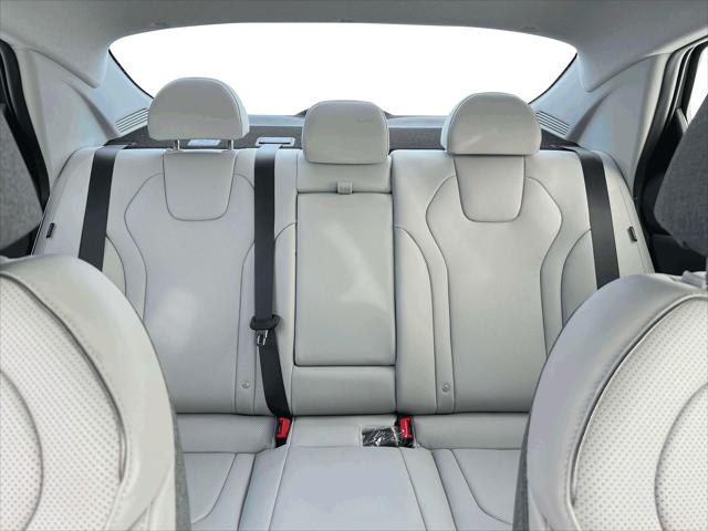 2024 Hyundai Elantra Hybrid Limited